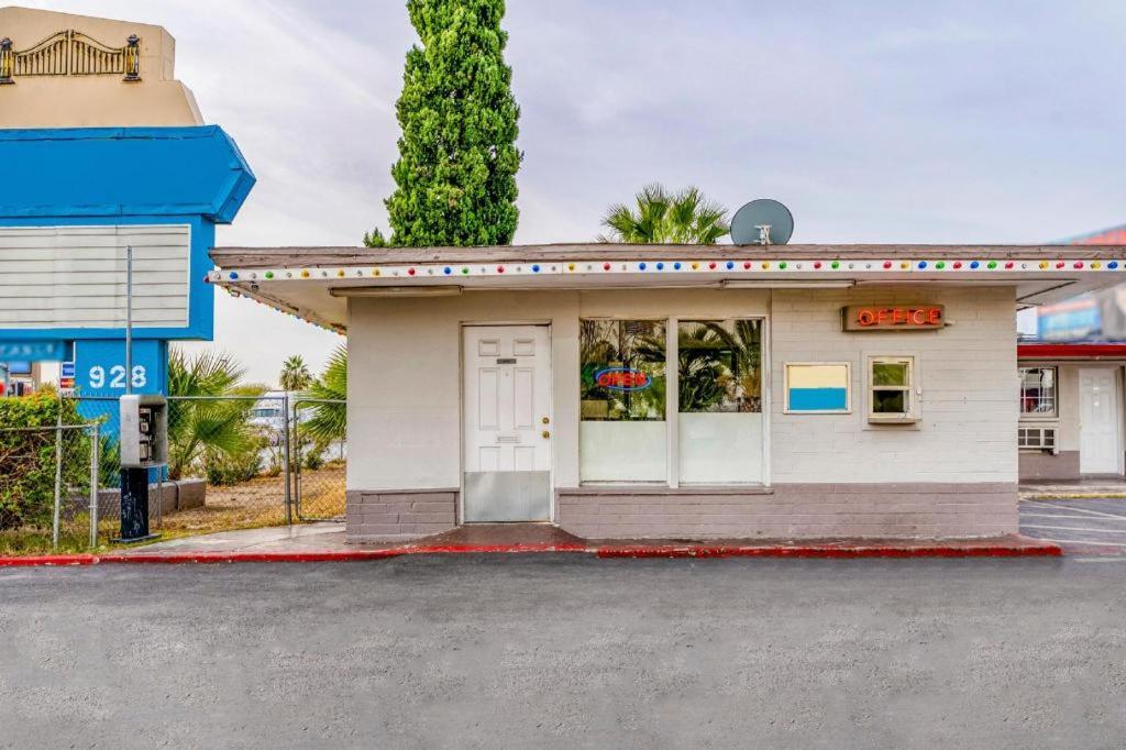 Oyo Gateway Motel Las Vegas North Strip/Fremont St. Area Extérieur photo