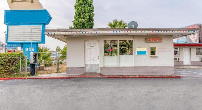 Oyo Gateway Motel Las Vegas North Strip/Fremont St. Area Extérieur photo